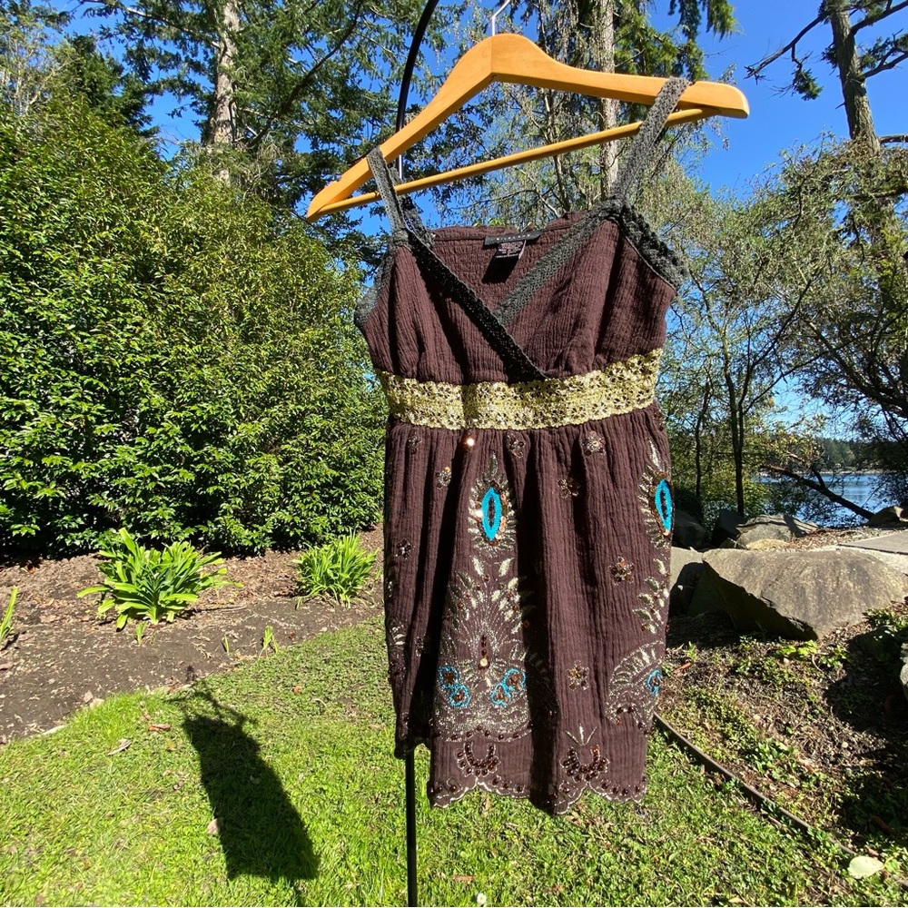 Sleeveless top with sequins